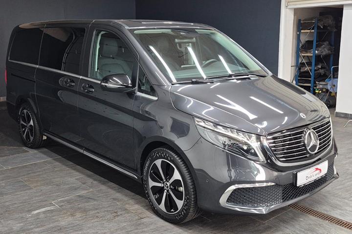 Grå Mercedes EQV300 fra 2025