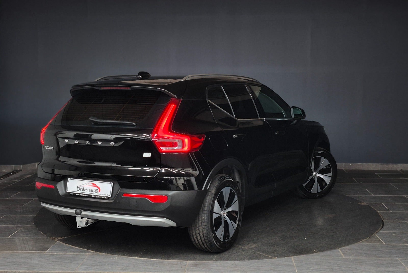 Sort Volvo XC40 fra 2021