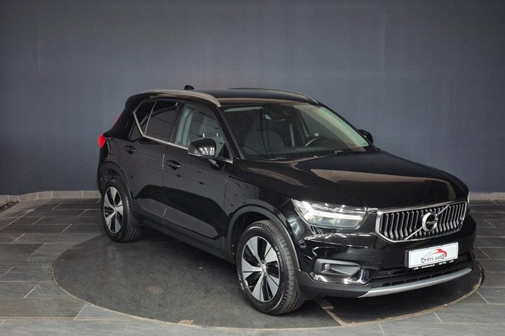 Sort Volvo XC40 fra 2021
