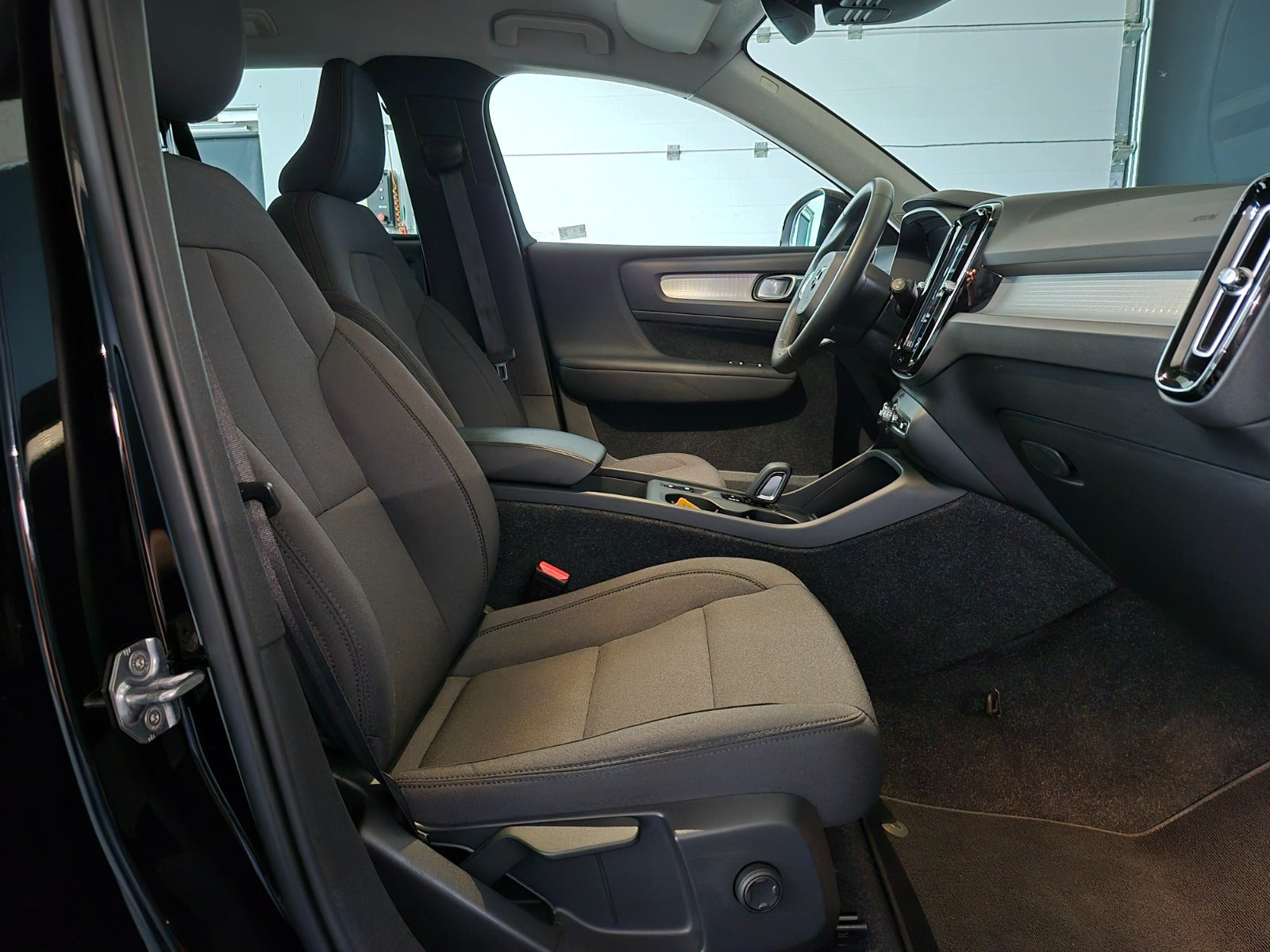 Sort Volvo XC40 fra 2021