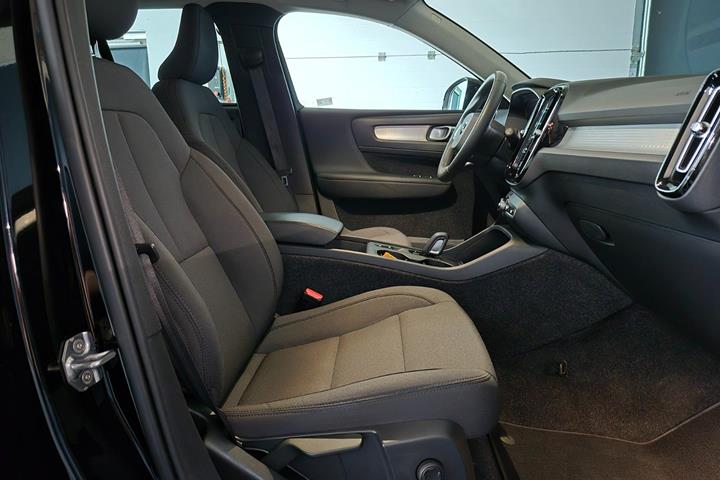 Sort Volvo XC40 fra 2021