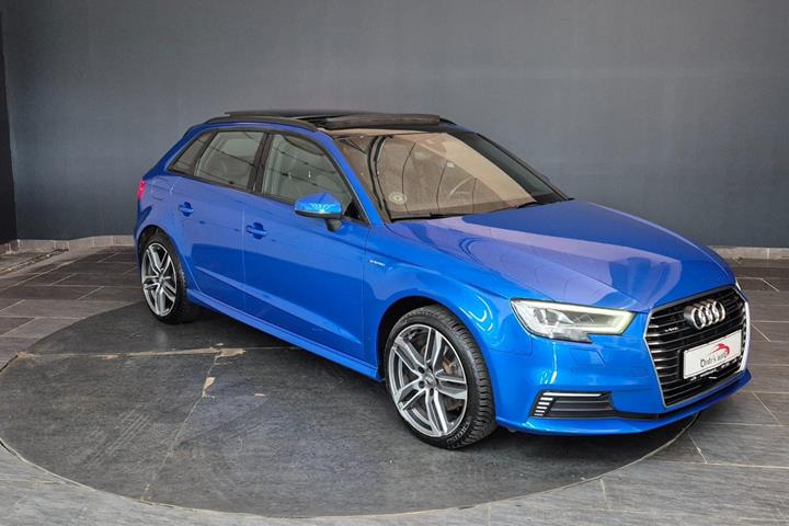 Blå Audi A3 fra 2018