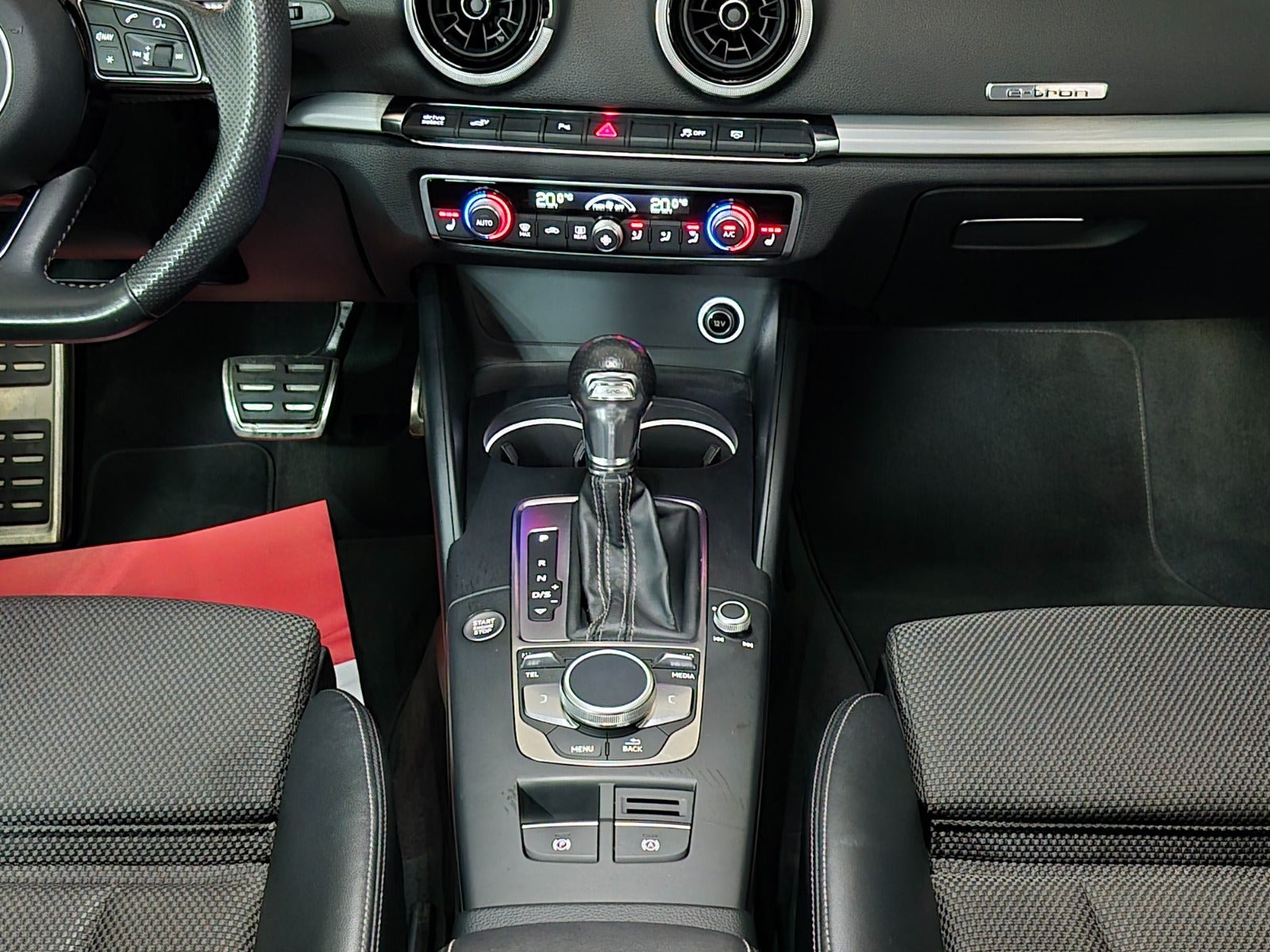 Blå Audi A3 fra 2018