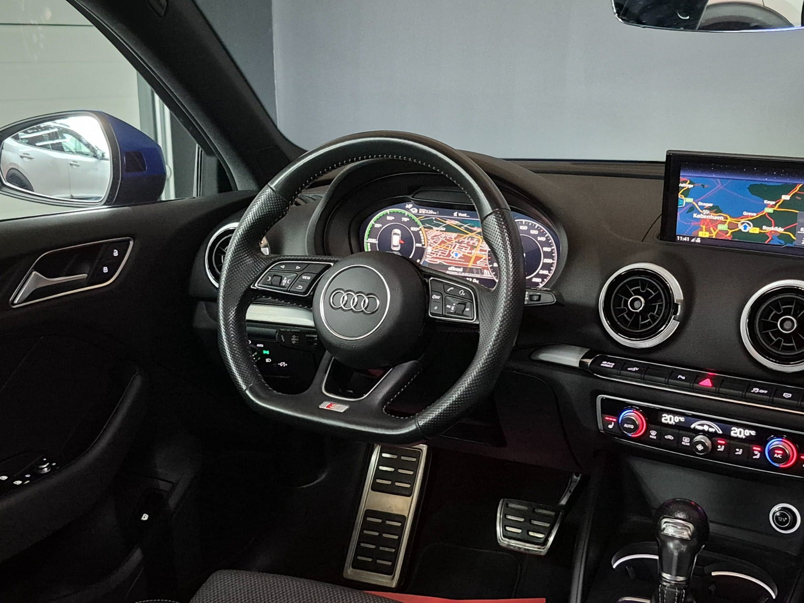 Blå Audi A3 fra 2018