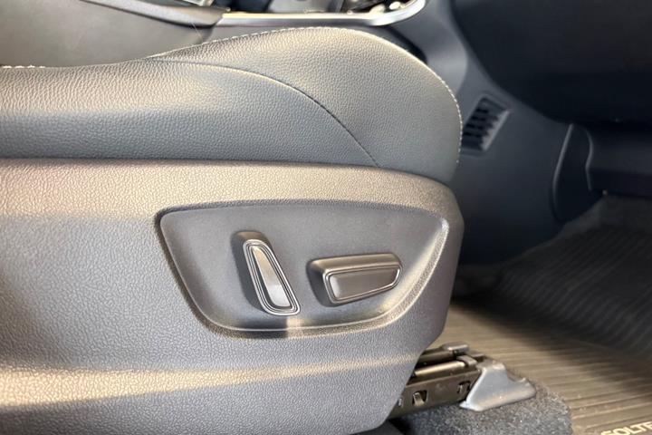 Rød Subaru Solterra fra 2023