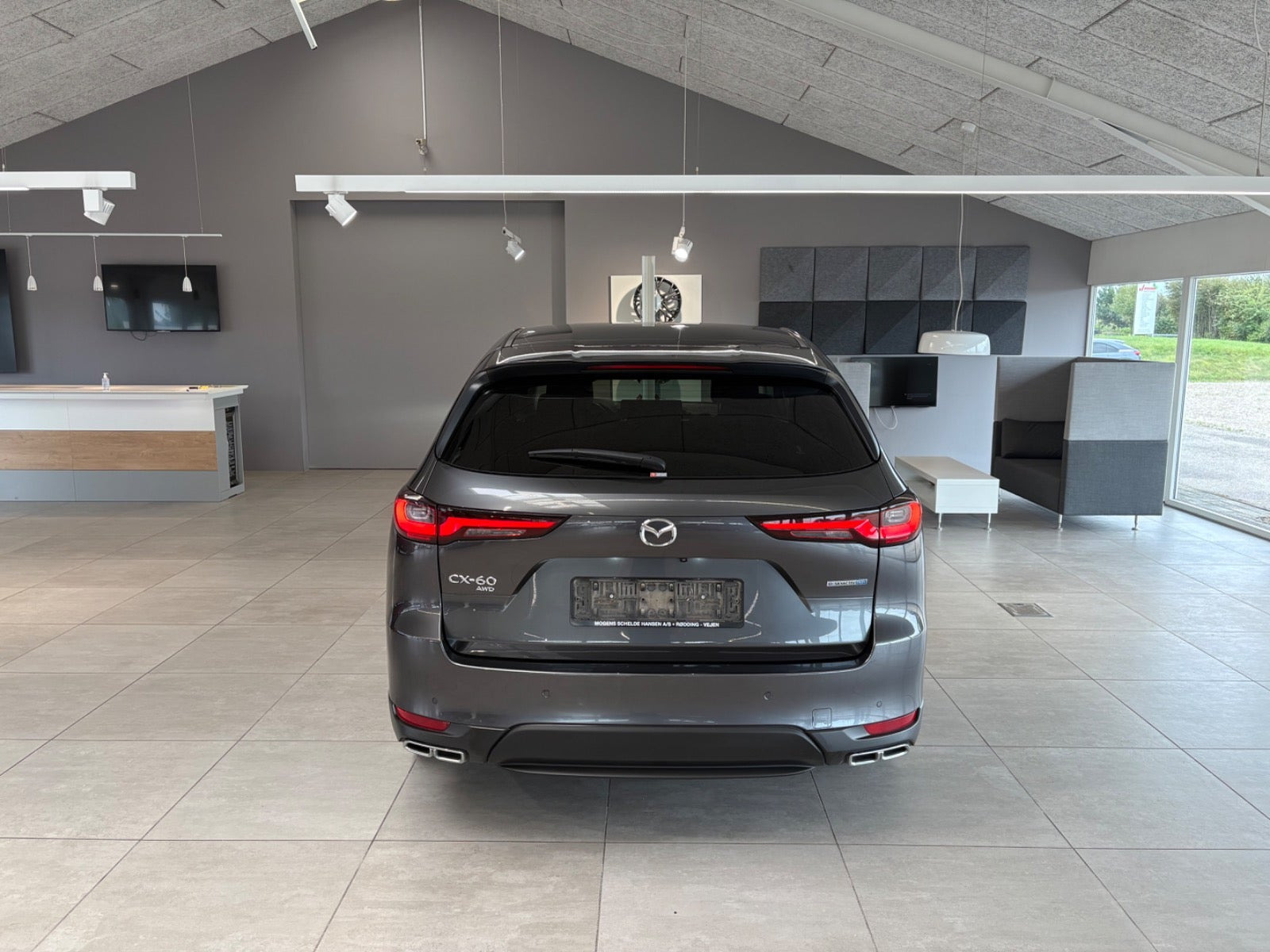 Grå Mazda CX-60 fra 2022