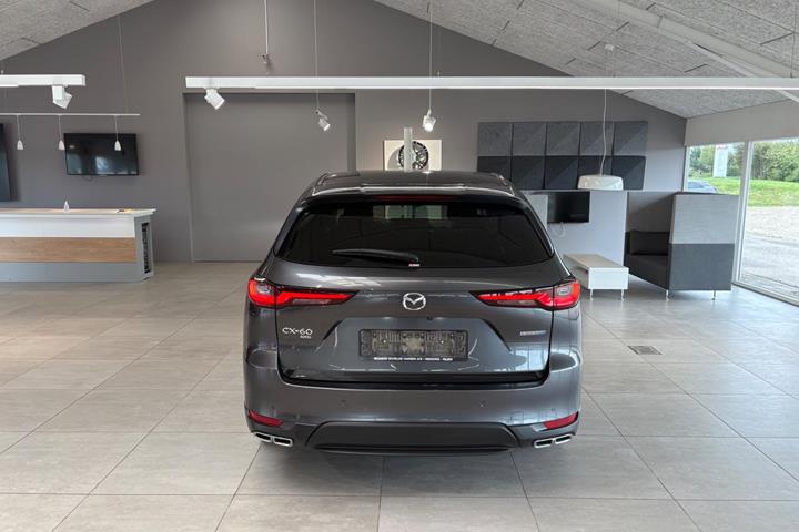 Grå Mazda CX-60 fra 2022