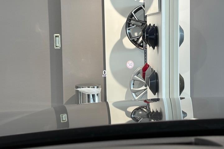 Grå Mazda CX-60 fra 2022