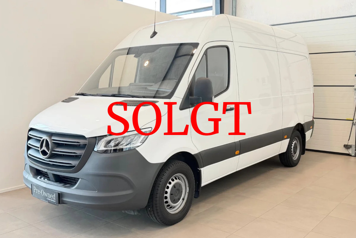 Hvid Mercedes Sprinter 317 fra 2024
