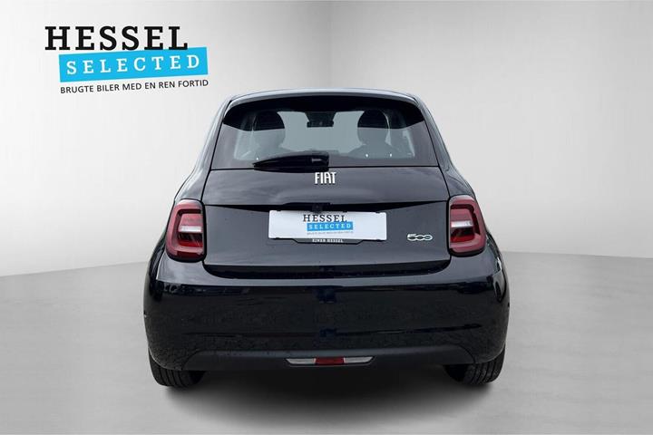 Sort Fiat 500e fra 2024