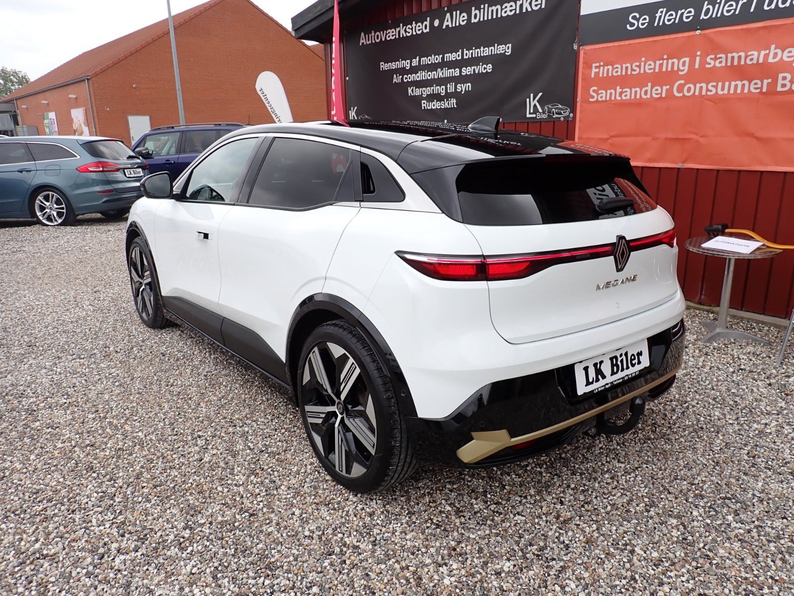 Hvid Renault Megane E-Tech fra 2022