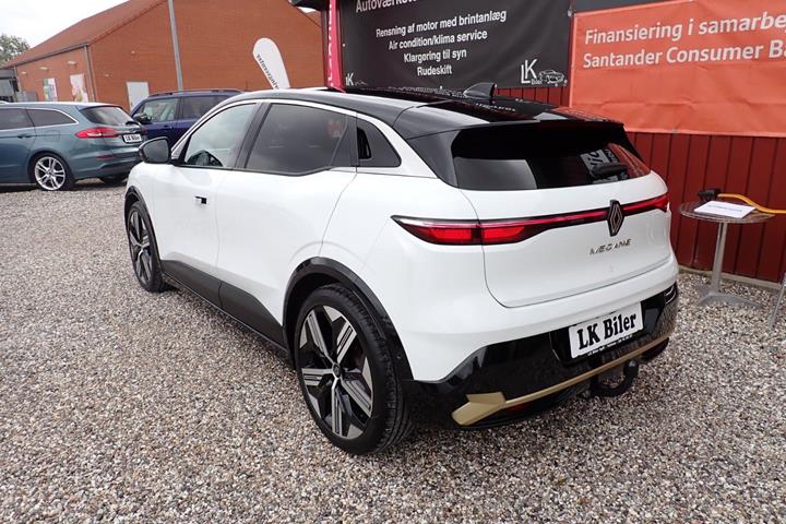 Hvid Renault Megane E-Tech fra 2022