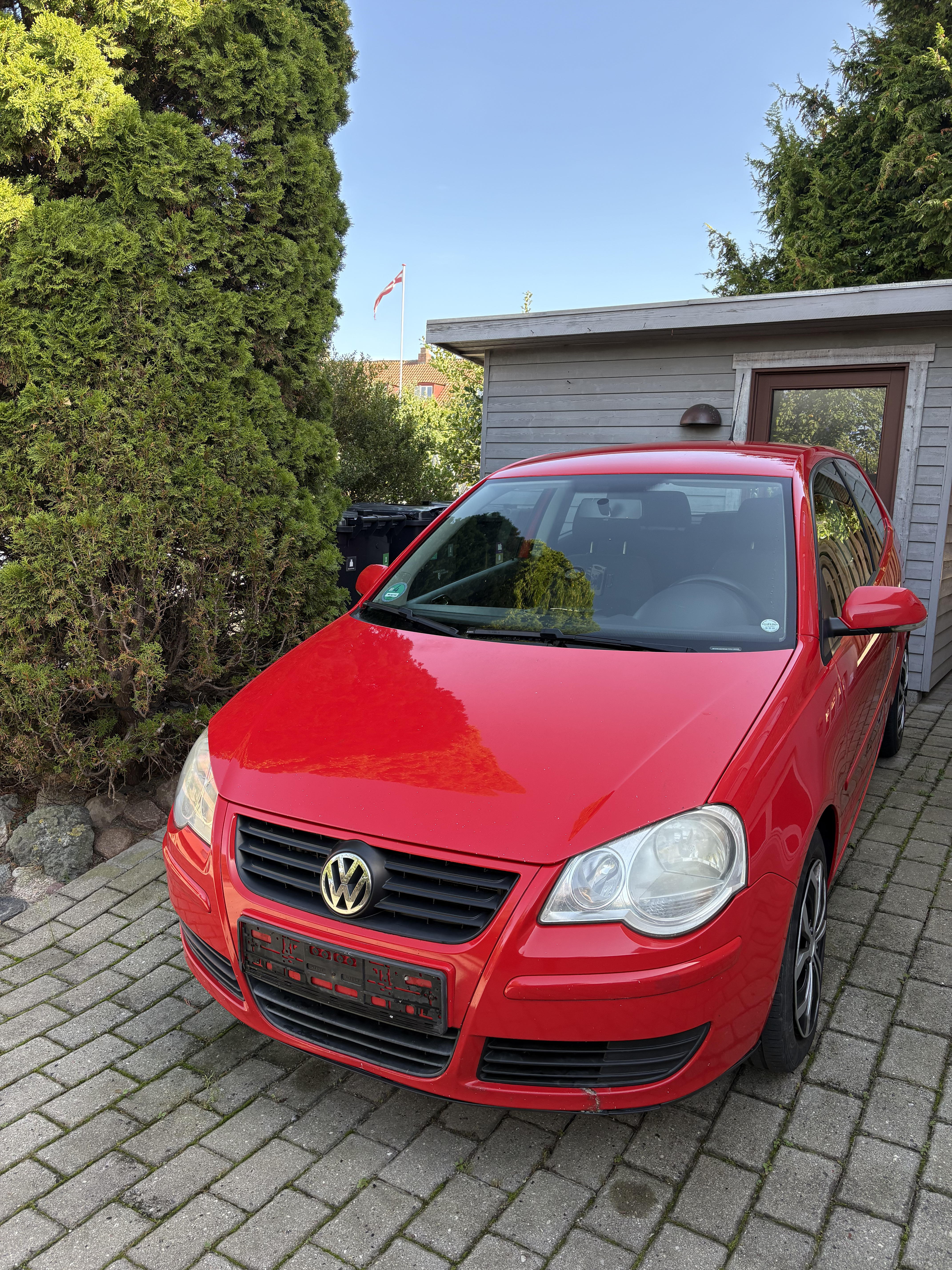 Rød VW Polo fra 2006