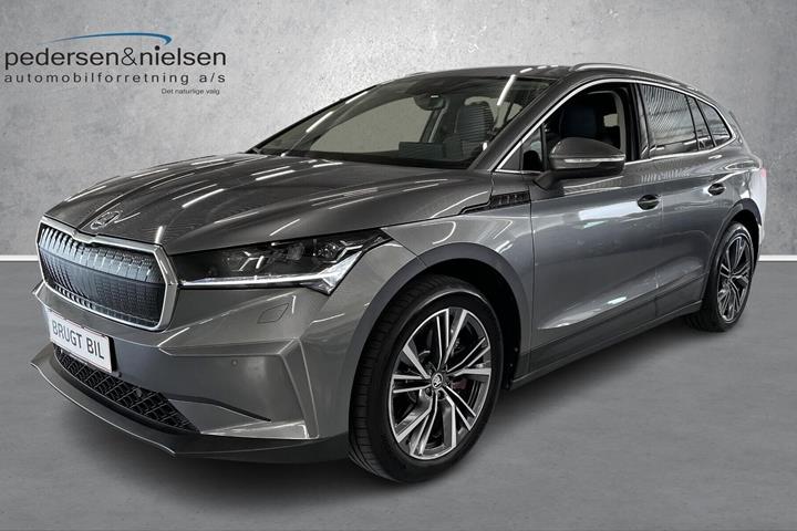 Grå Skoda Enyaq fra 2024