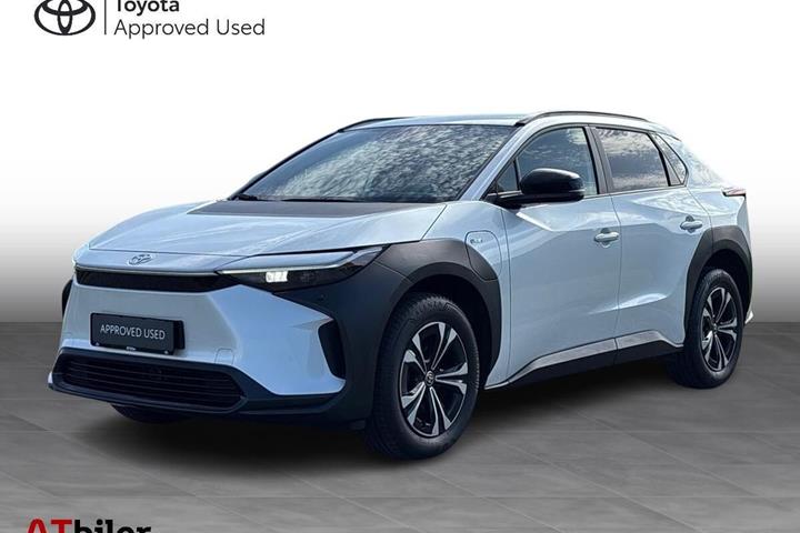 Sølv Toyota BZ4X fra 2024