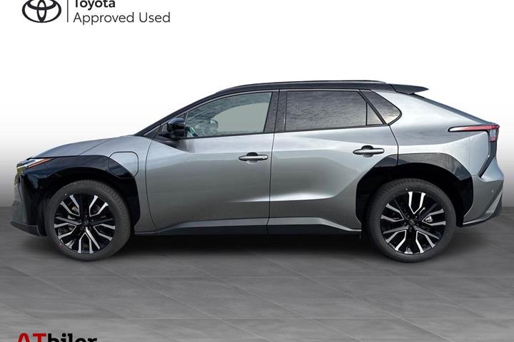 undefined Toyota bZ4X SUV fra 2026