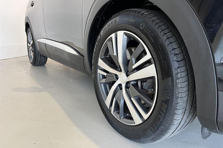 Sort Peugeot 3008 fra 2021
