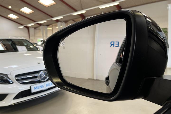 Sort Peugeot 3008 fra 2021