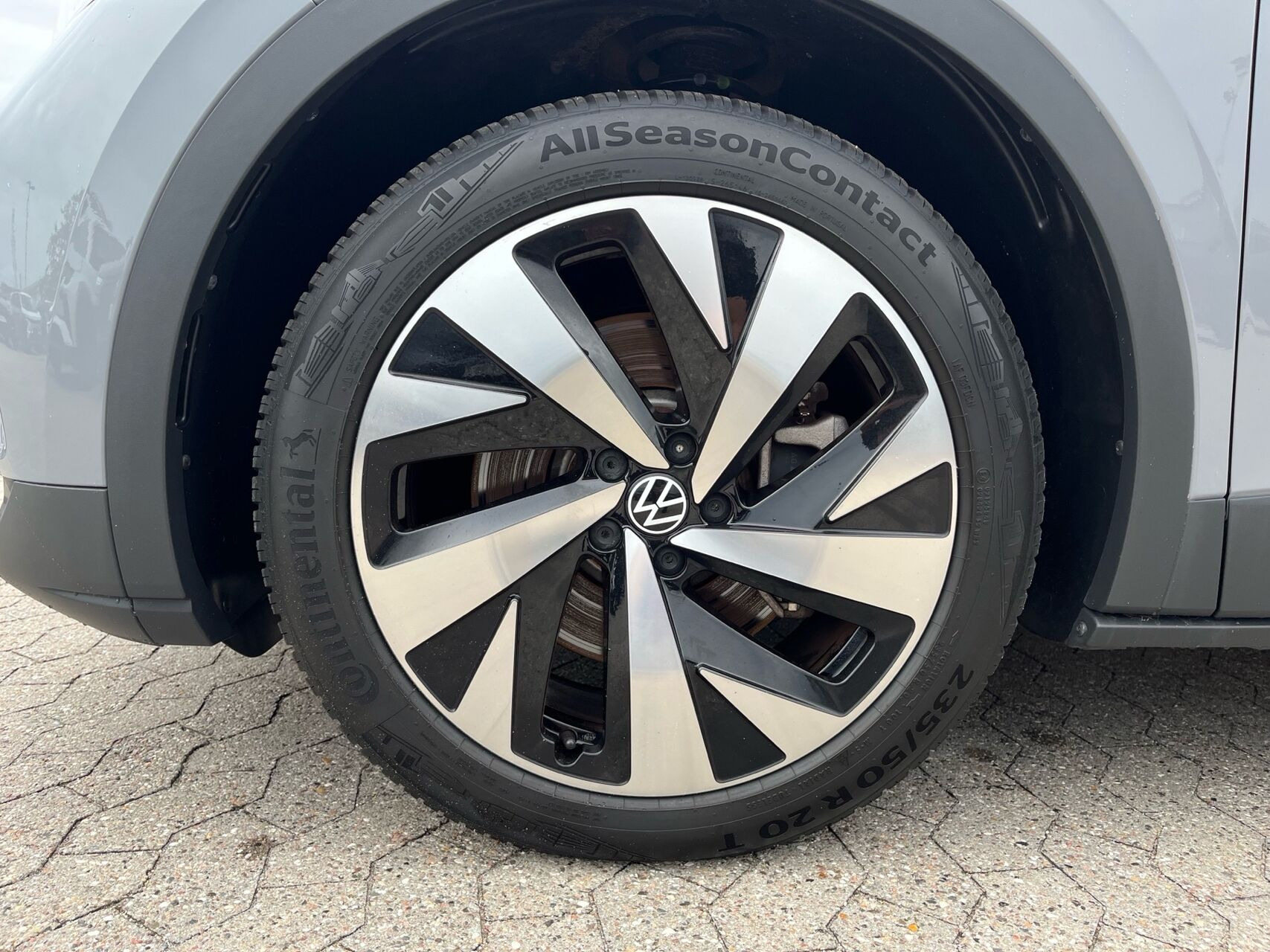 Grå VW ID.4 fra 2024