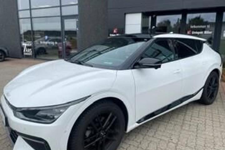 Hvid Kia EV6 fra 2021