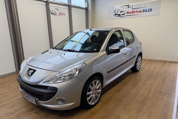 Sølv Peugeot 206+ fra 2010
