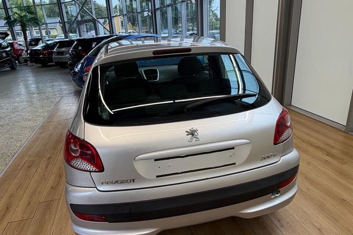 Sølv Peugeot 206+ fra 2010