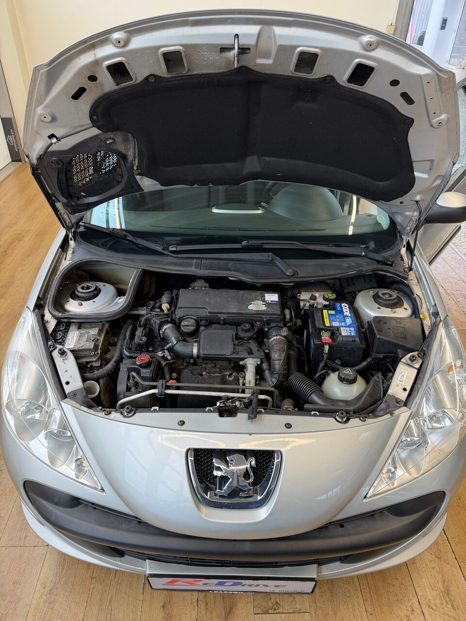 Sølv Peugeot 206+ fra 2010