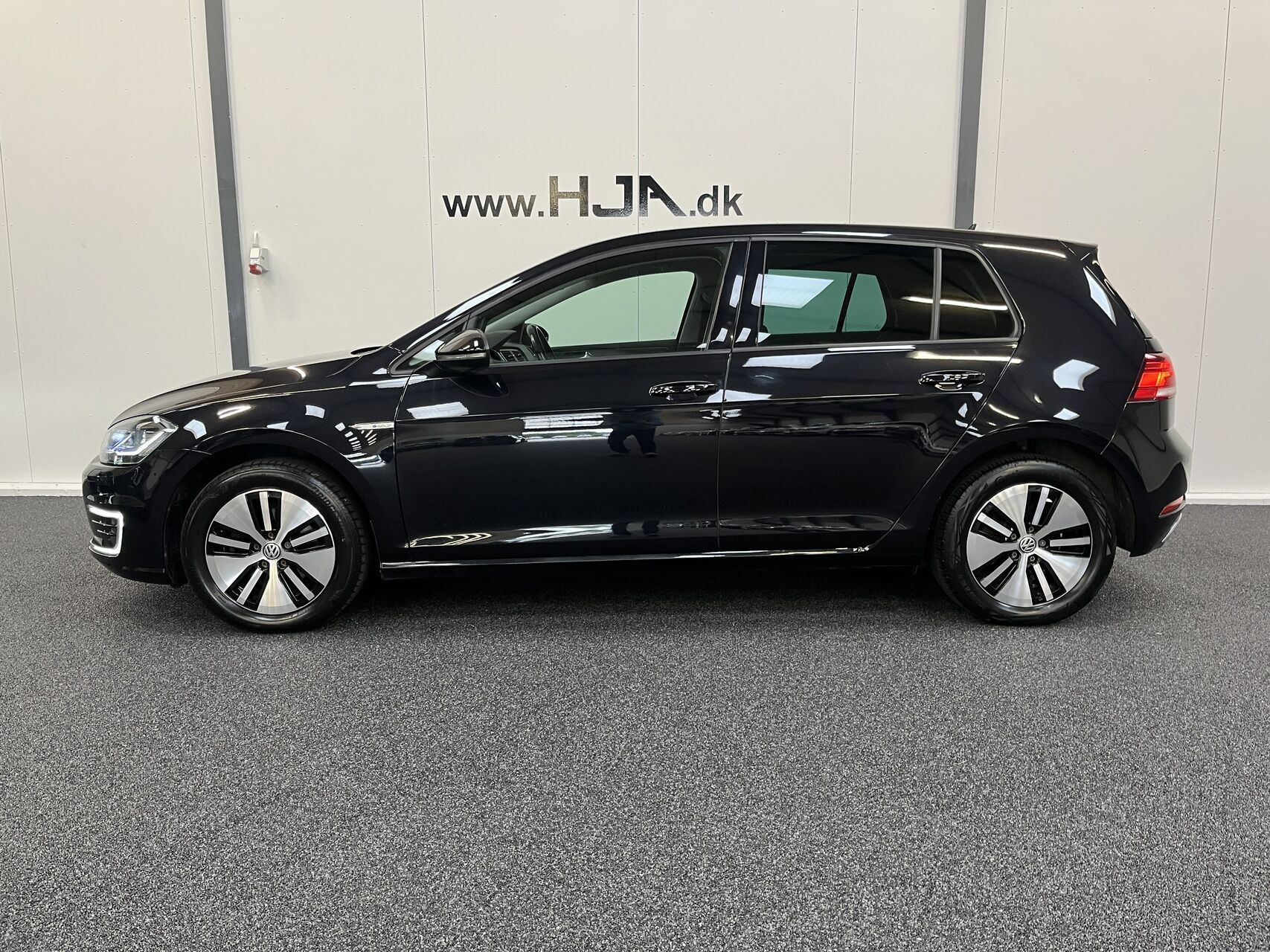 Sort VW e-Golf fra 2020