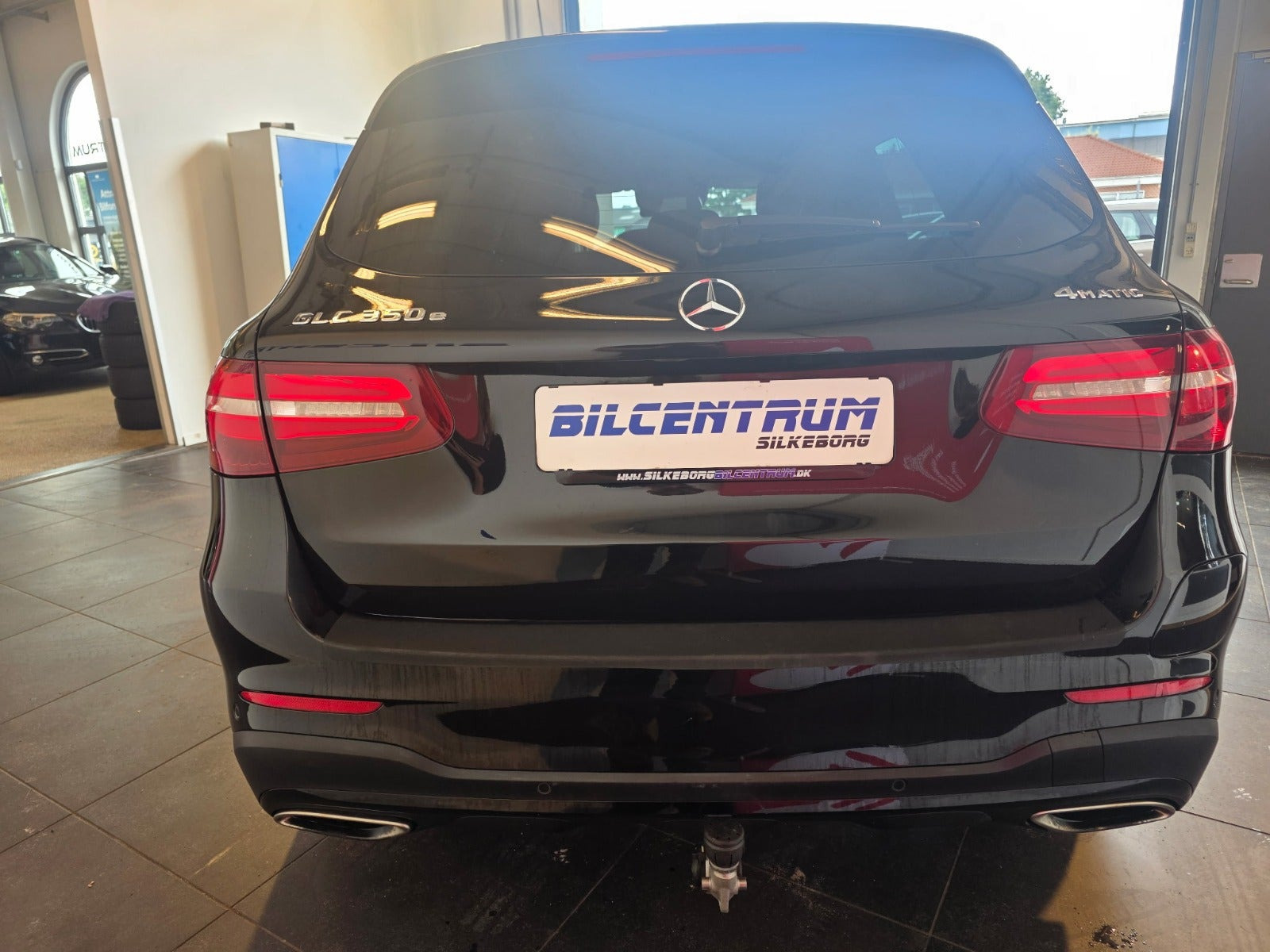 Sort Mercedes GLC350 e fra 2017