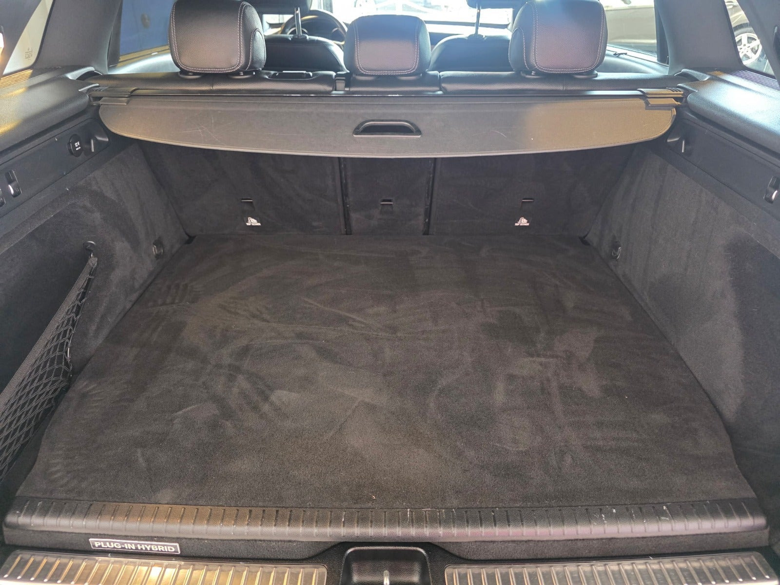 Sort Mercedes GLC350 e fra 2017