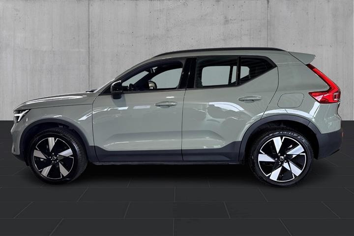 Grøn Volvo EX40 fra 2024