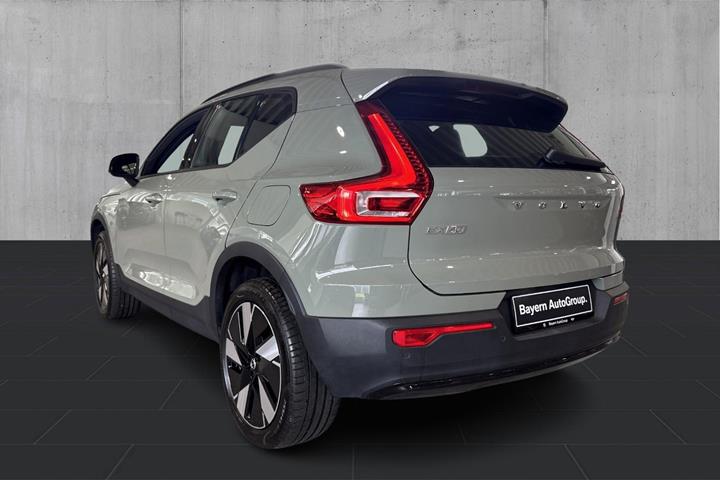 Grøn Volvo EX40 fra 2024