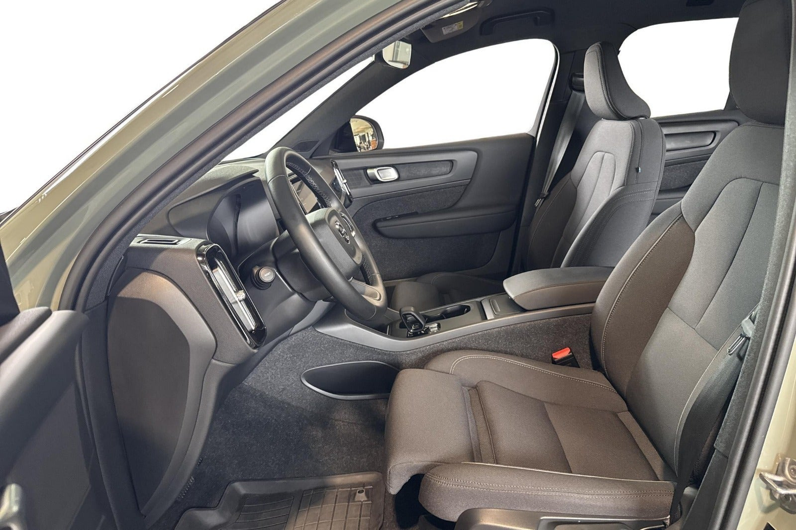 Grøn Volvo EX40 fra 2024