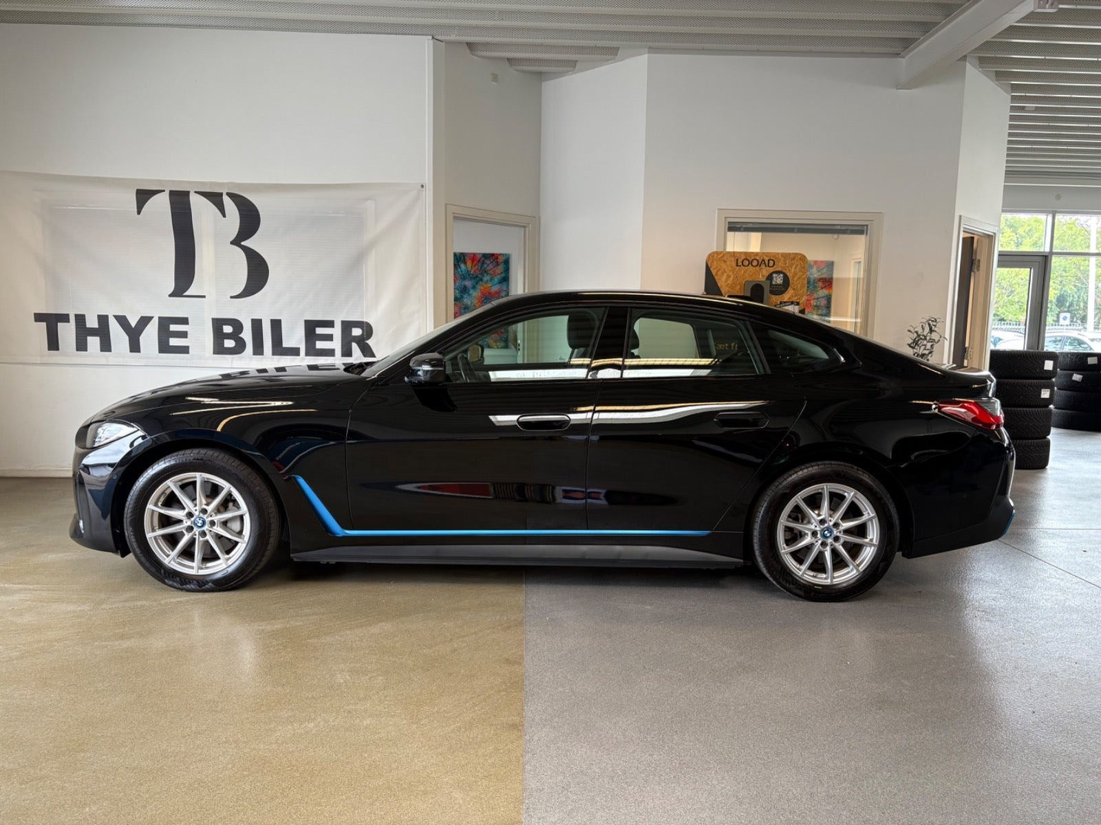 Sort BMW i4 fra 2024