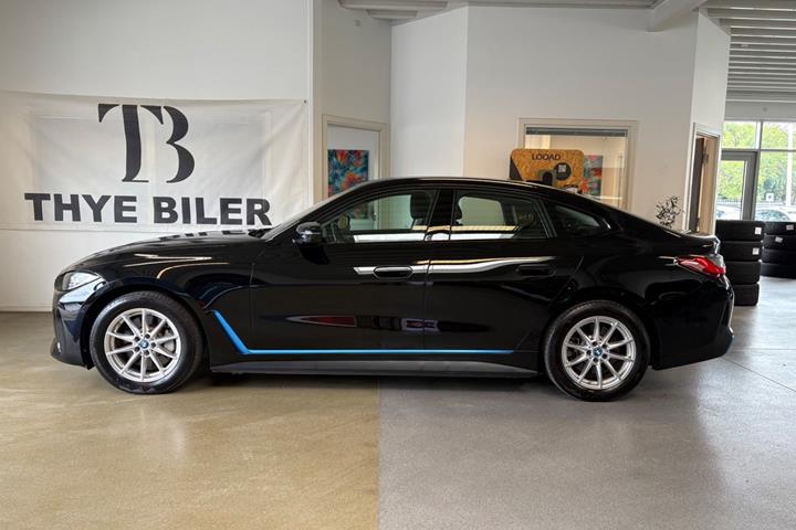 Sort BMW i4 fra 2024