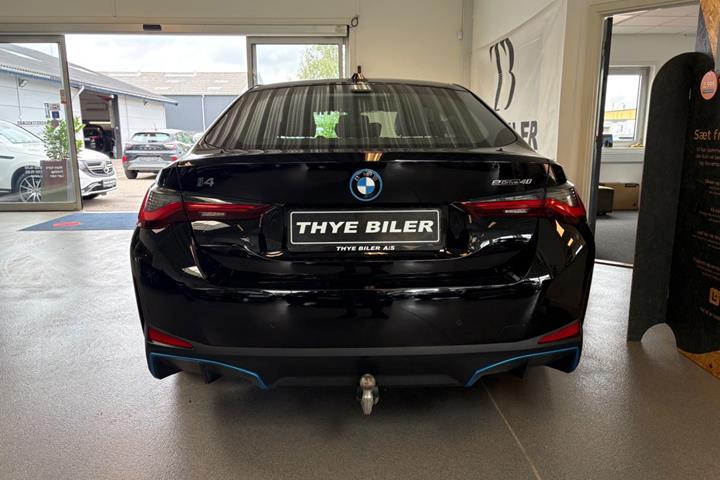 Sort BMW i4 fra 2024