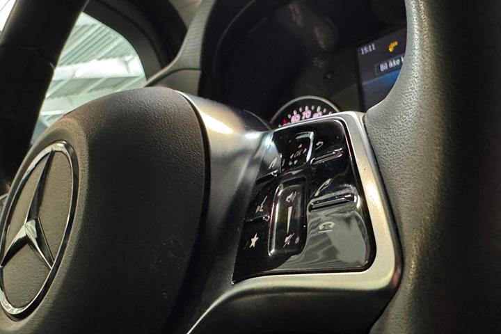Hvid Mercedes eCitan fra 2025