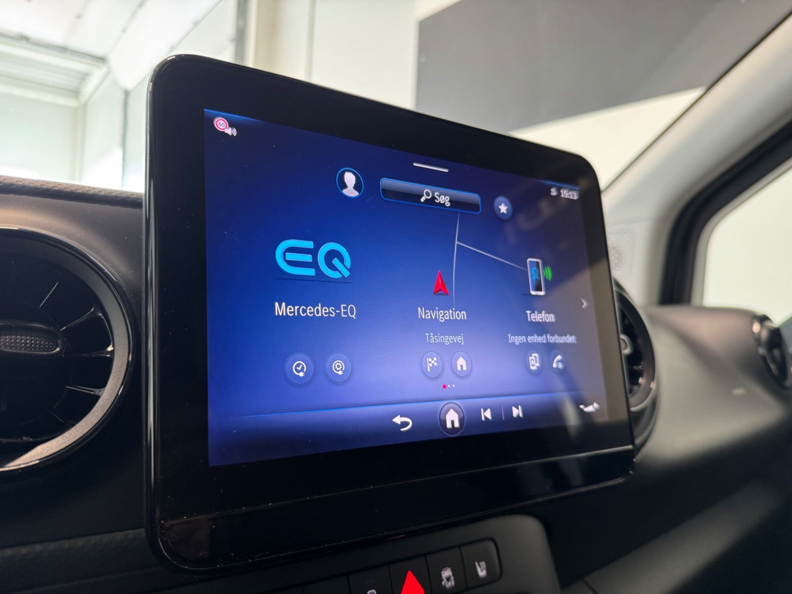Hvid Mercedes eCitan fra 2025