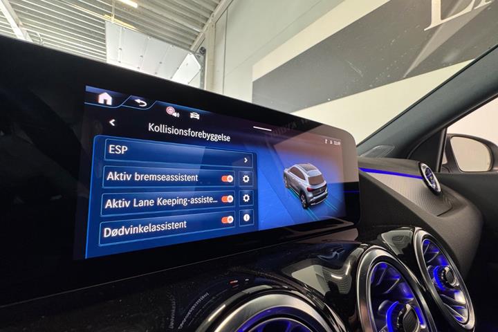 Hvid Mercedes EQA250+ fra 2026