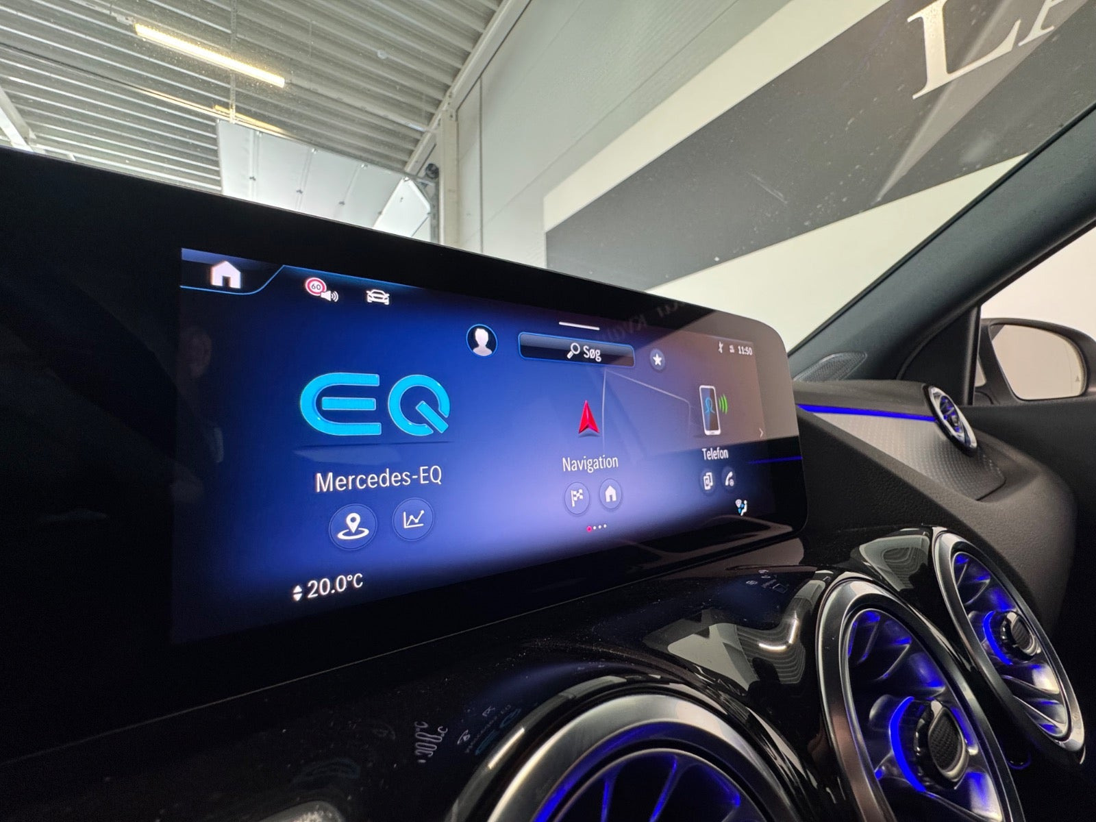 Hvid Mercedes EQA250+ fra 2026