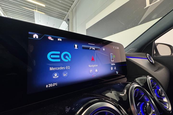 Hvid Mercedes EQA250+ fra 2026