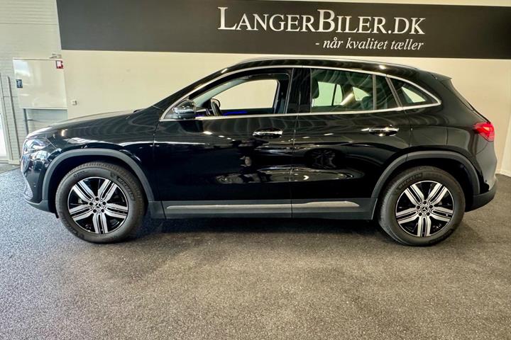 Sort Mercedes EQA250+ fra 2025