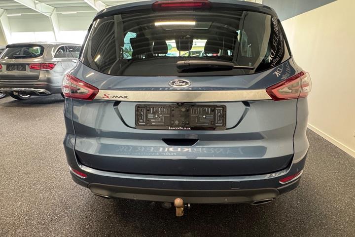 Blå Ford S-MAX fra 2019