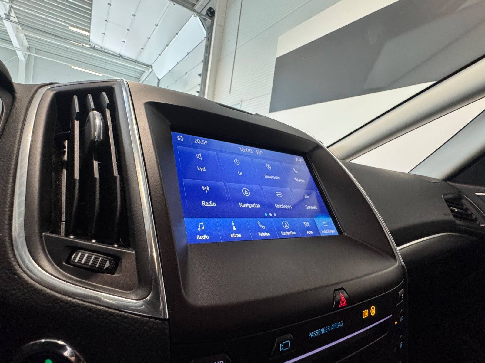 Blå Ford S-MAX fra 2019