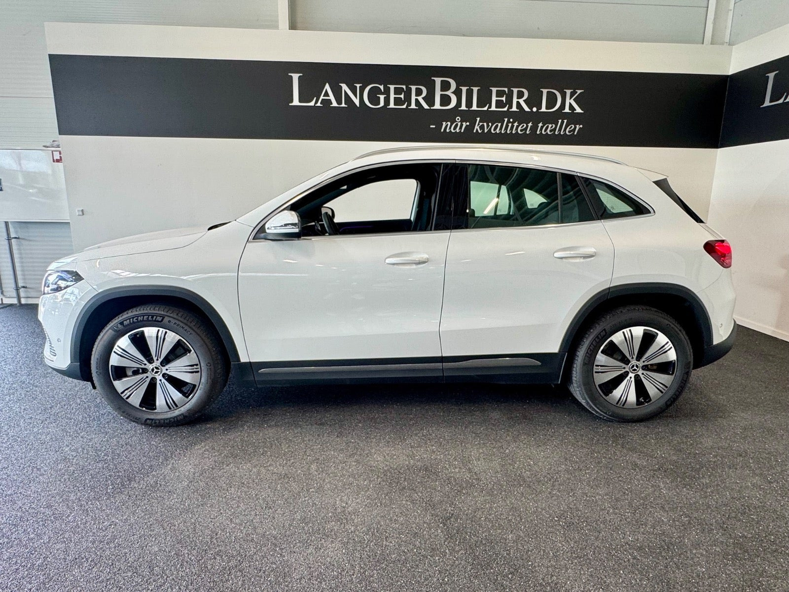Hvid Mercedes EQA250+ fra 2026
