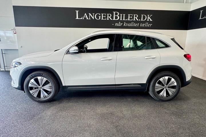 Hvid Mercedes EQA250+ fra 2026