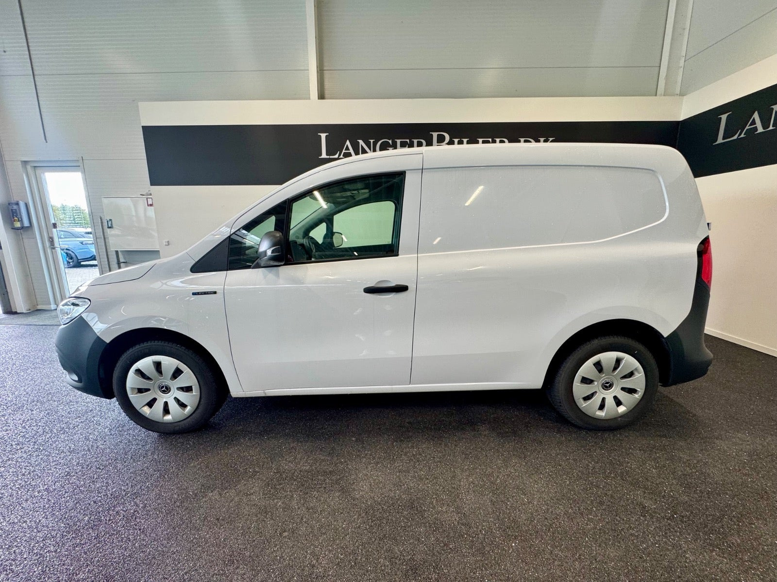 Hvid Mercedes eCitan fra 2024
