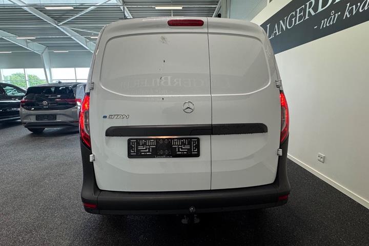 Hvid Mercedes eCitan fra 2024