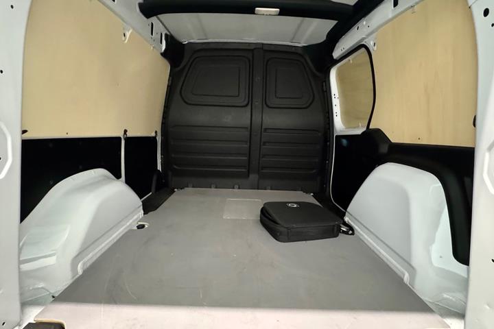 Hvid Mercedes eCitan fra 2024