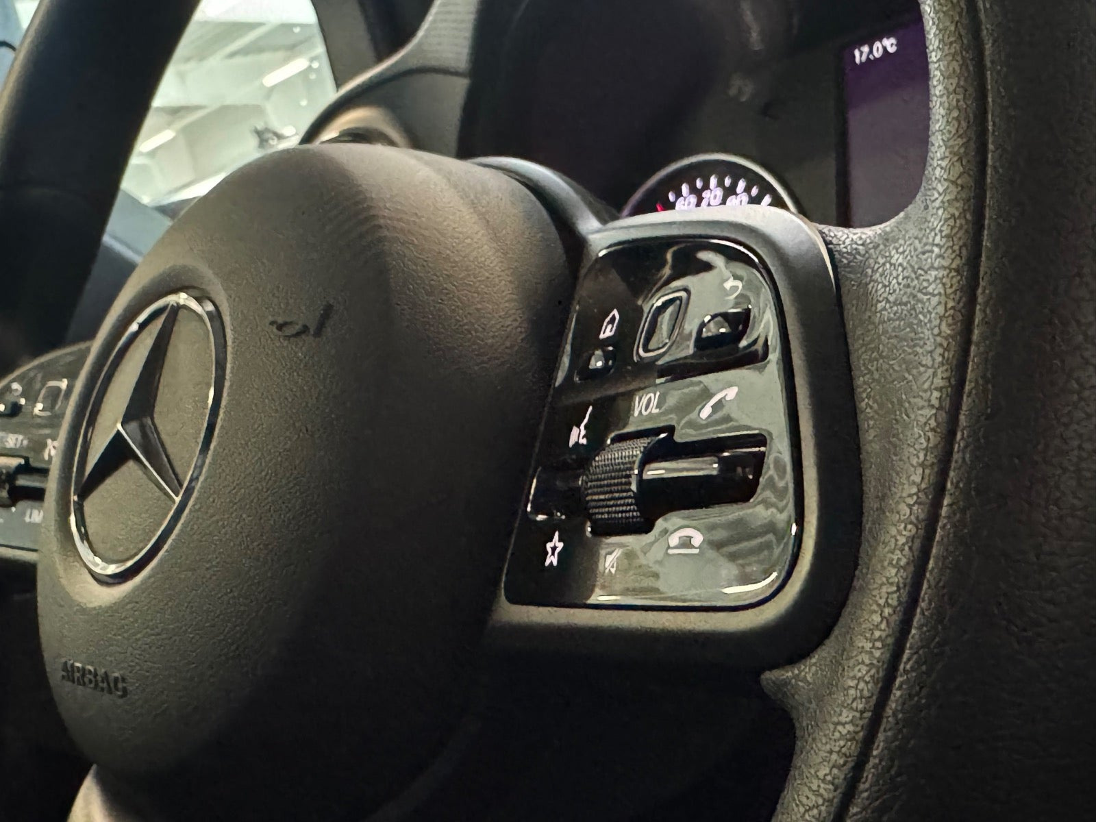 Hvid Mercedes eCitan fra 2024